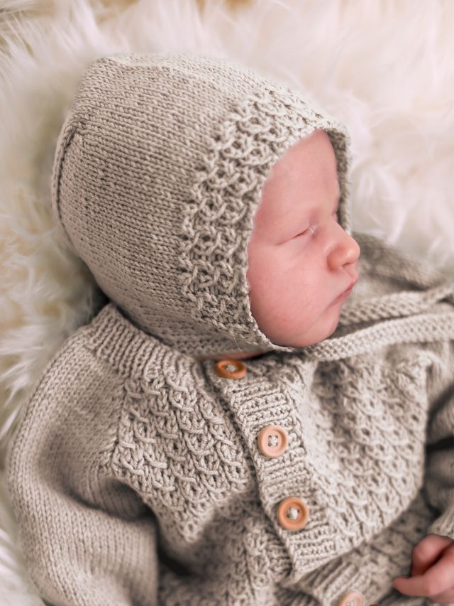 Bysse kyse og sokker beige