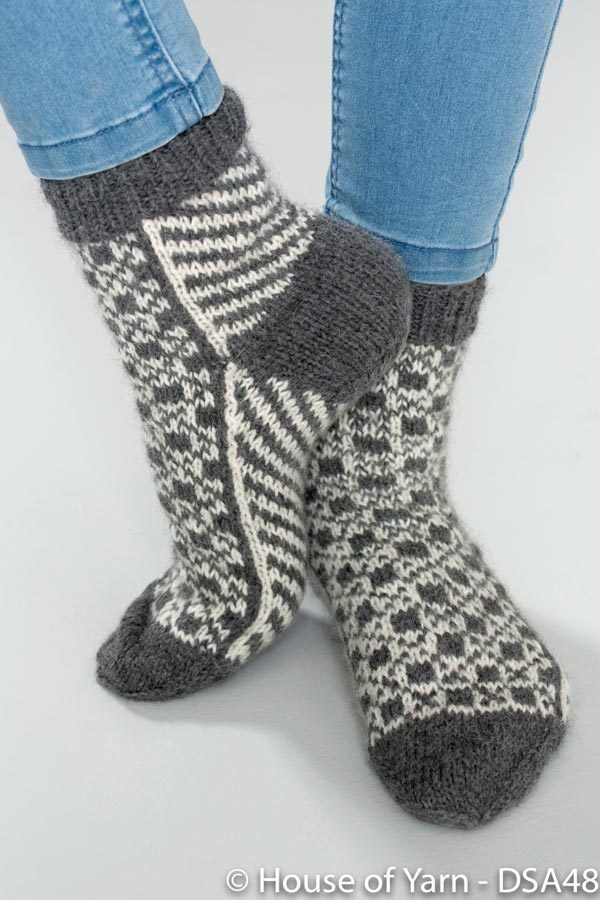 48-14 Vier Mønstersokker