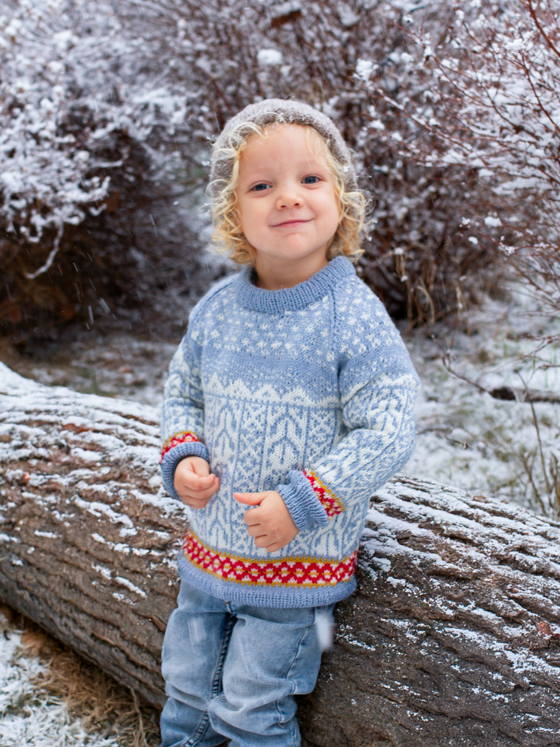 521K-08a FLÅM genser mini