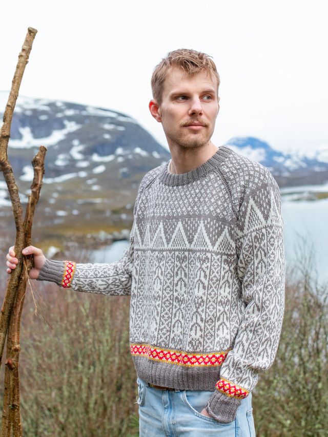 521K-06a FLÅM genser herre