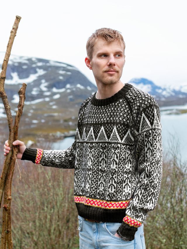 521K-06e FLÅM genser herre