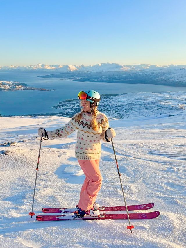 521E-03b Gunni genser