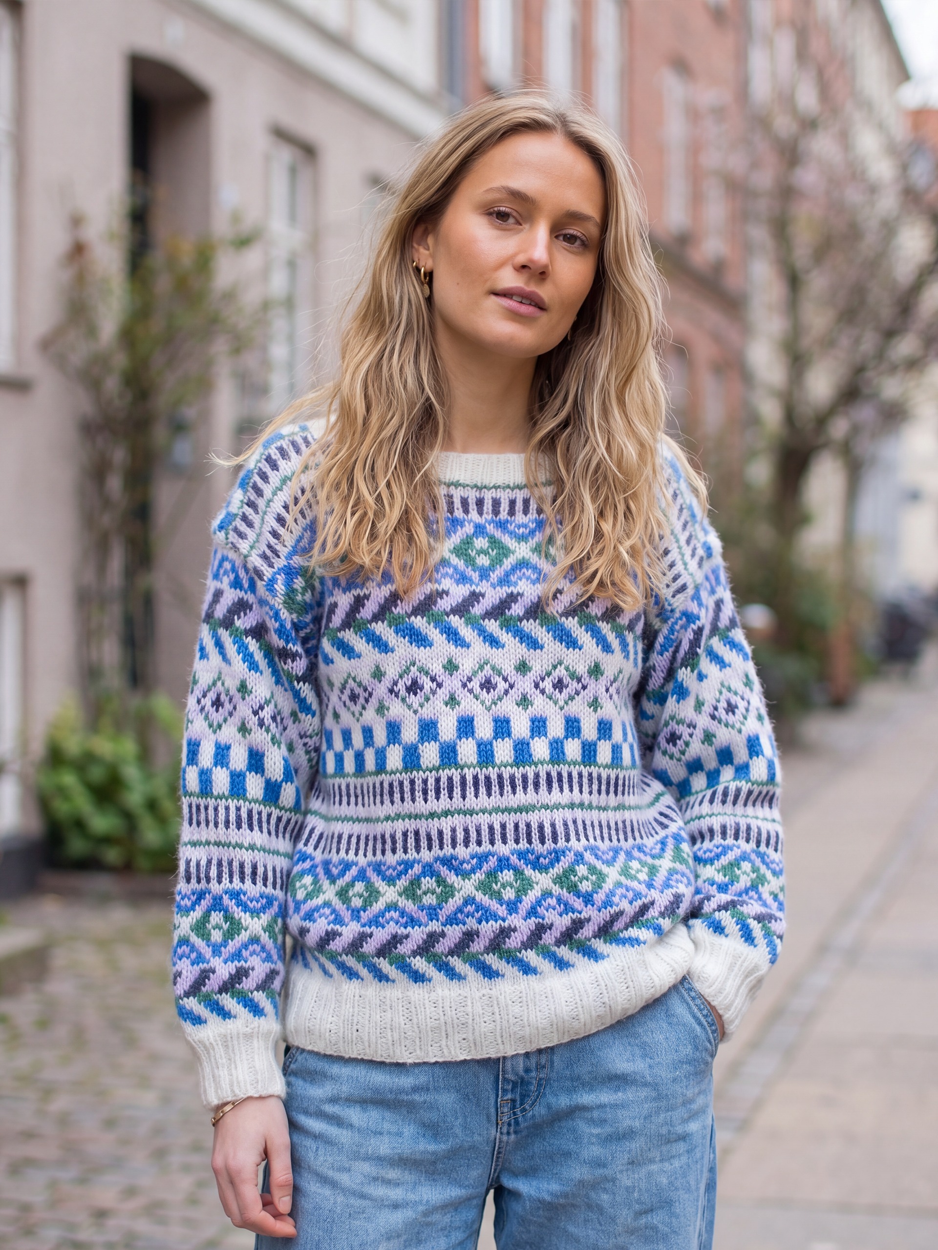 223K-06c HUBBA BUBBA sweater