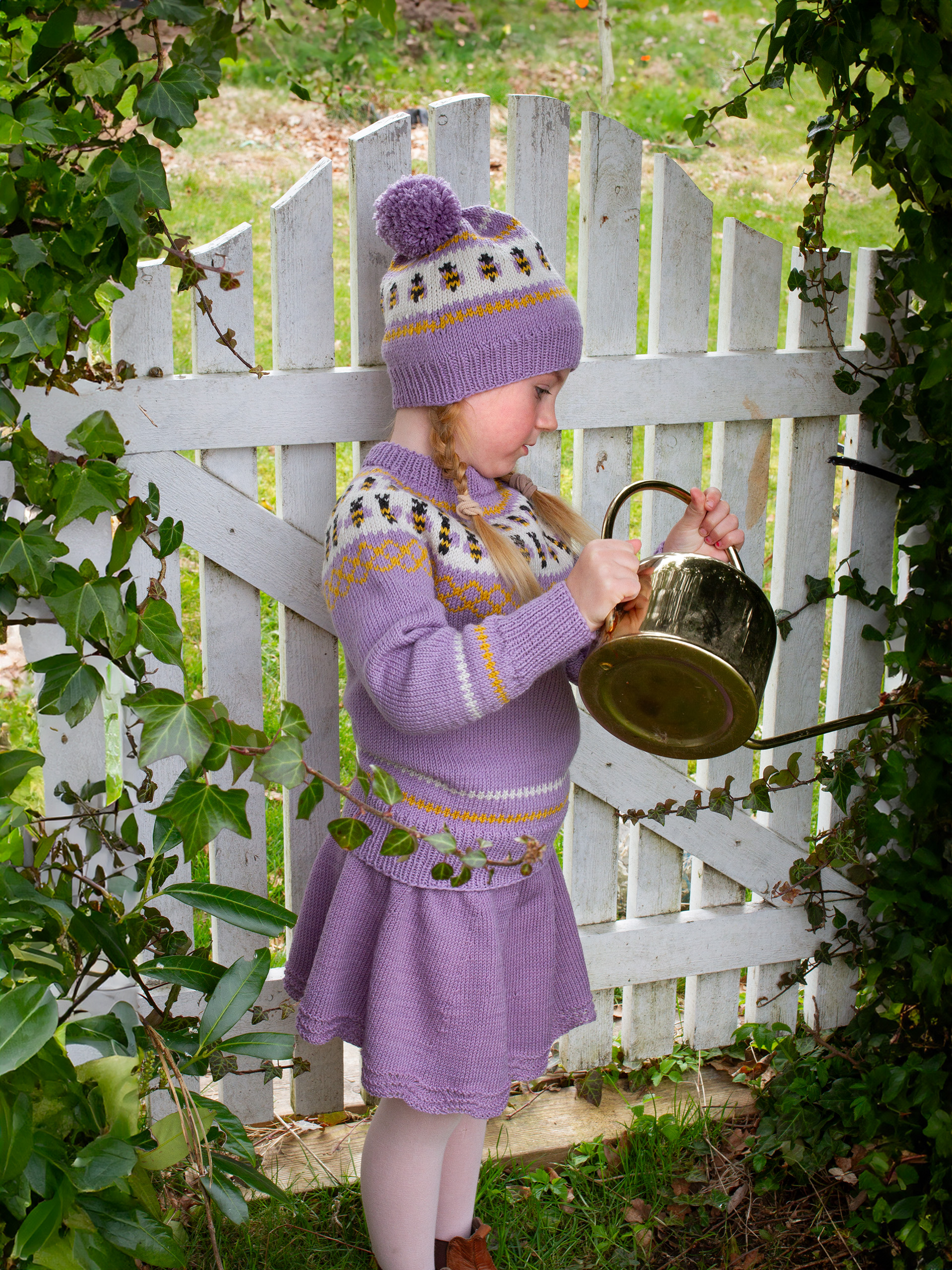 423K-01b HUMLESUS genser og lue