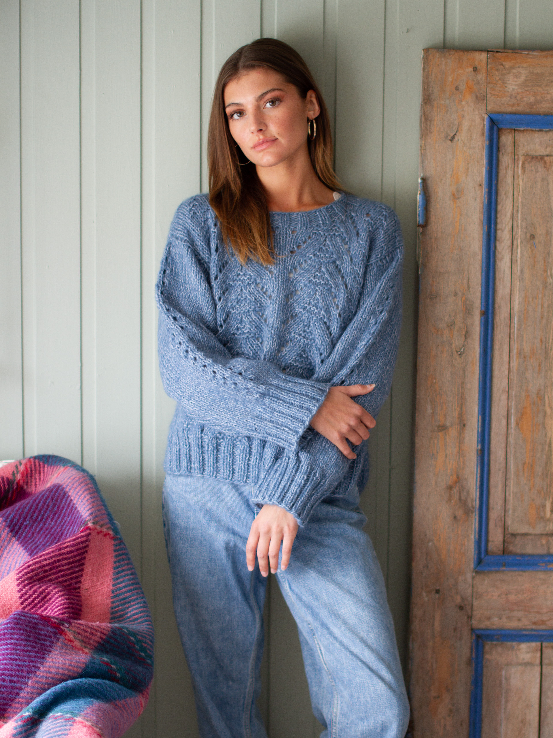 323K-07b ILONA genser