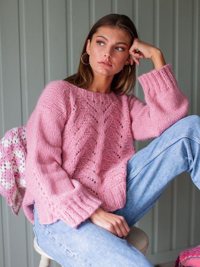 323K-07a ILONA genser