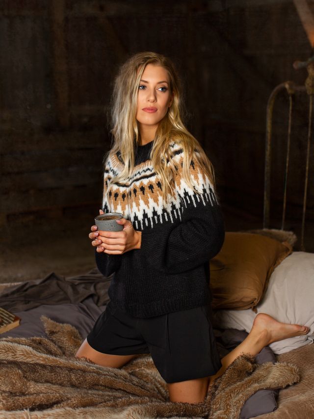 323S-13a LUNA genser