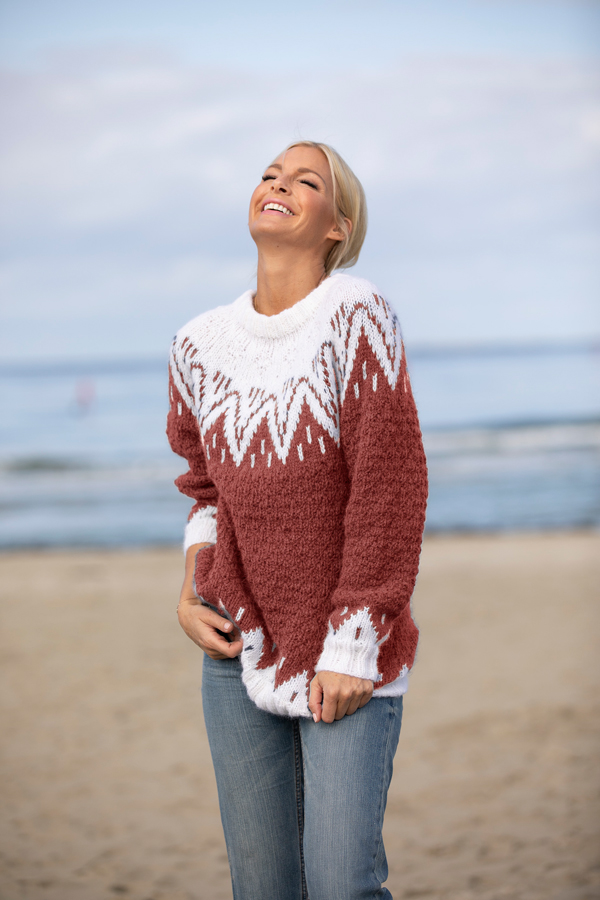 1923-5 Mamma genser lys burgunder