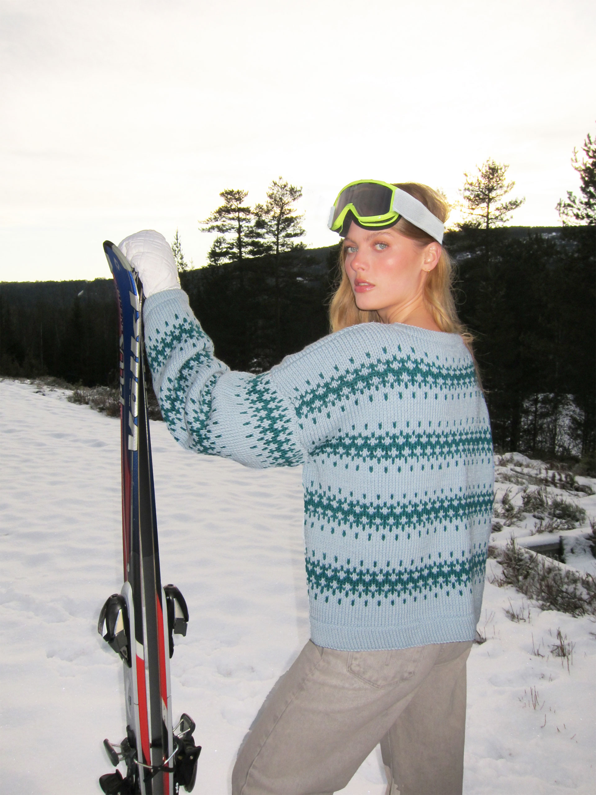 521TS-03c SANDOK mønster genser 