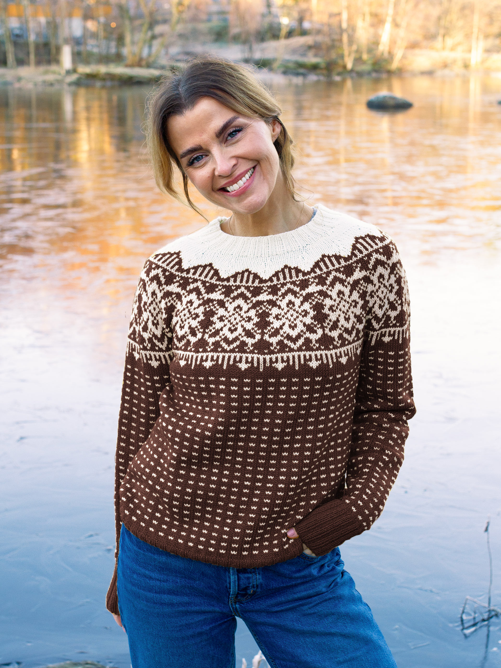 521K-03o MOY genser dame