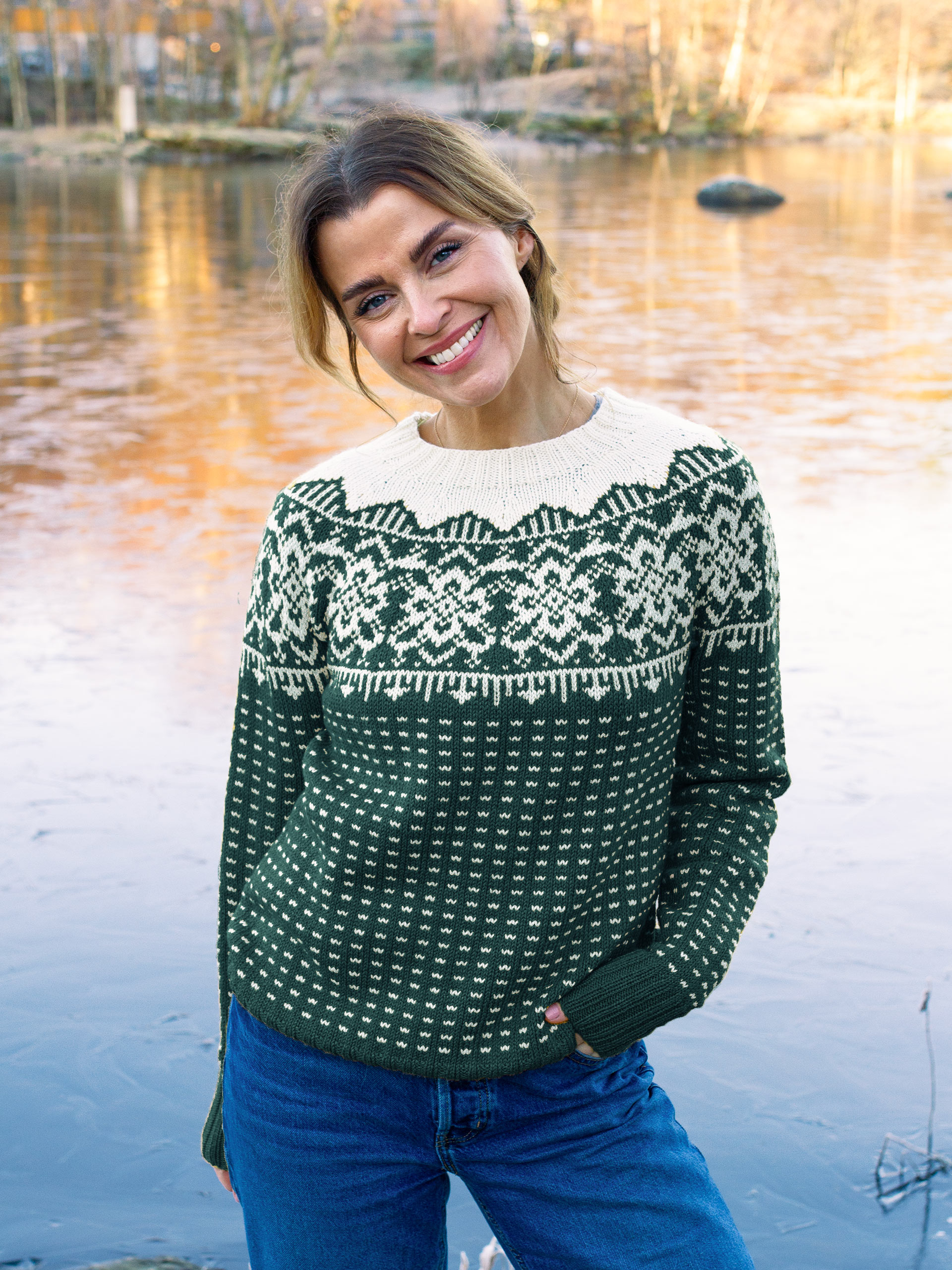 521K-03p MOY genser dame