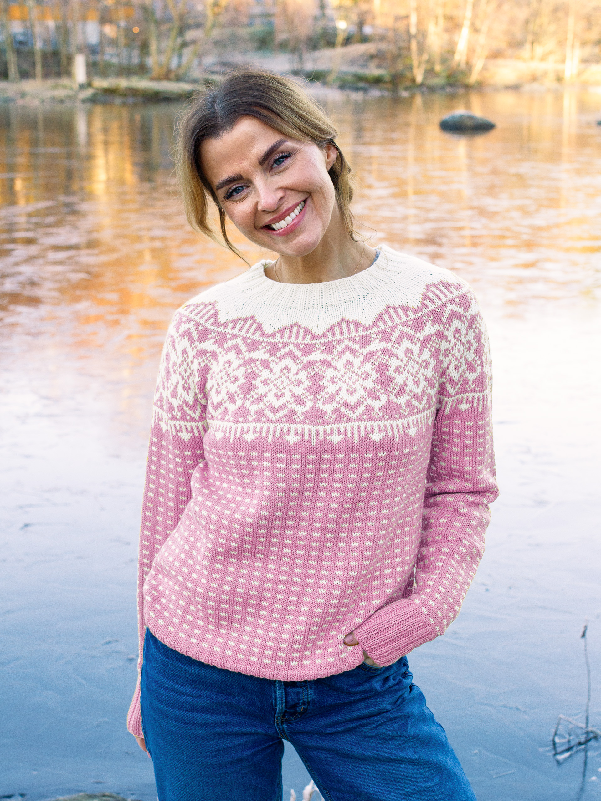 521K-03h MOY genser dame m/skinnlapp