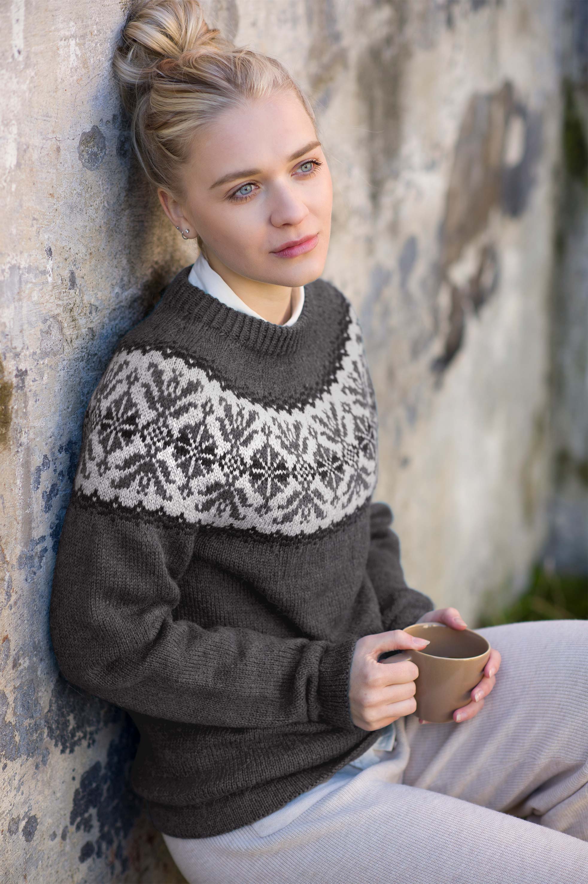 NANNA genser mørk gråmelert