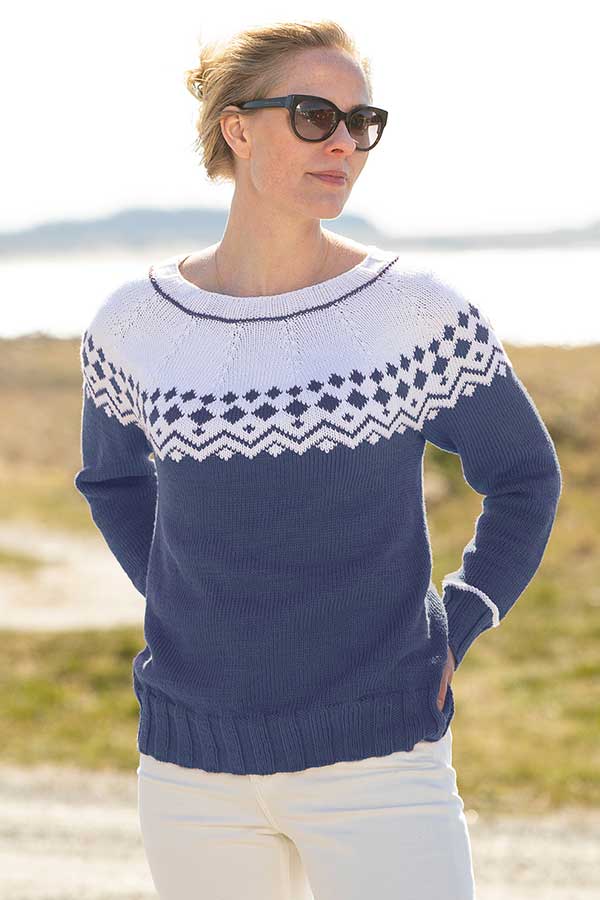 1913-7 Naust genser mørk blå