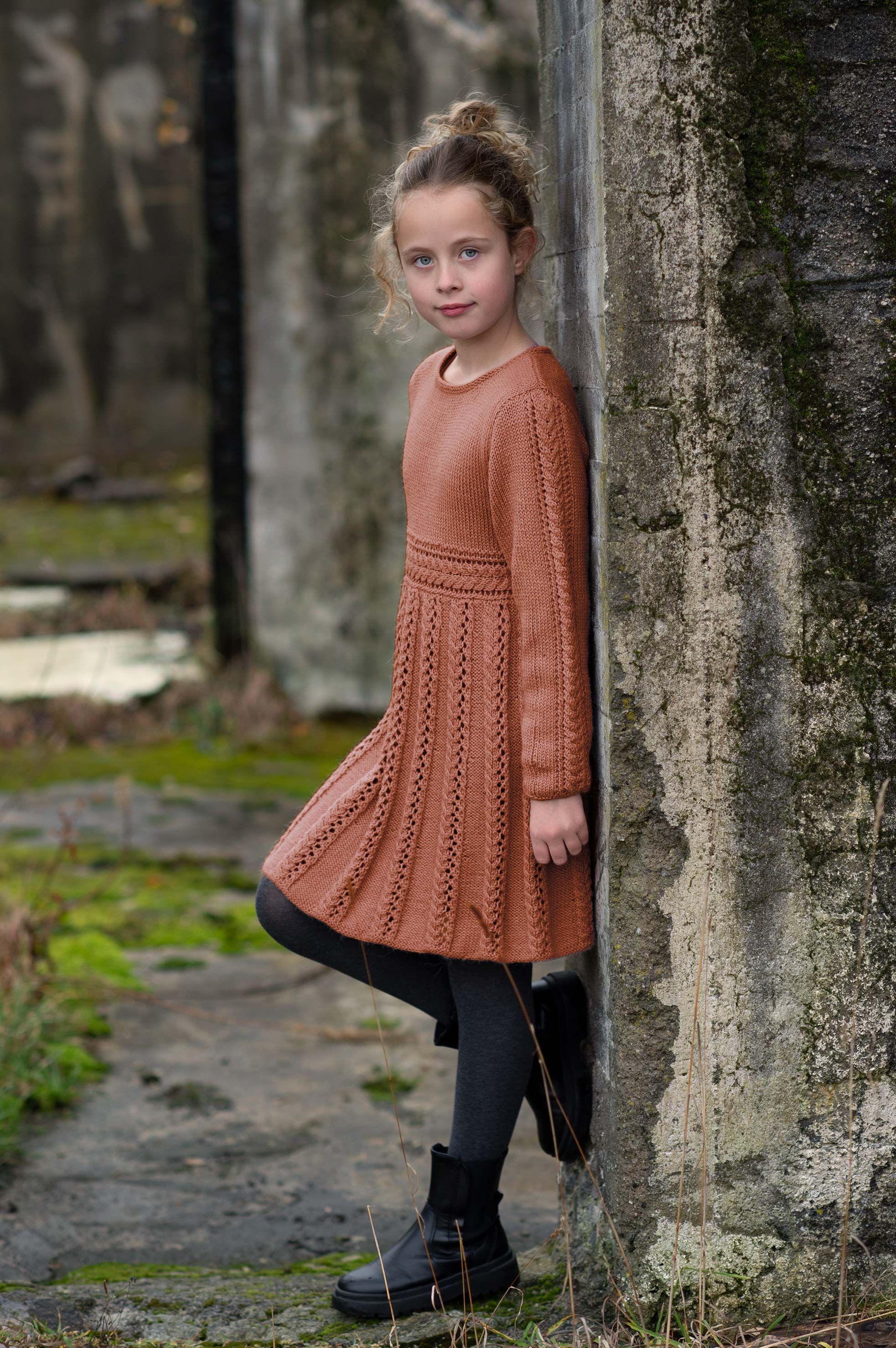 NELIA kjole støvet aprikos