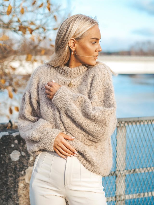 THE BASIC genser beige