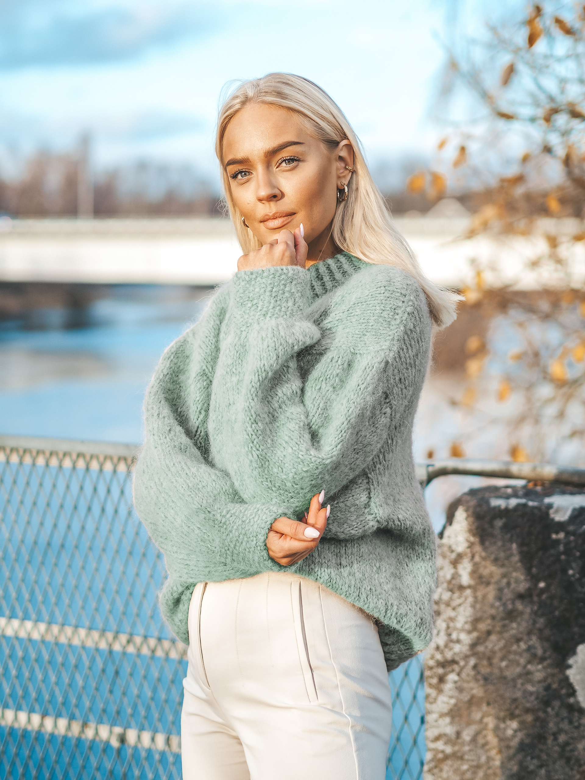 THE BASIC genser lys sjøgrønn