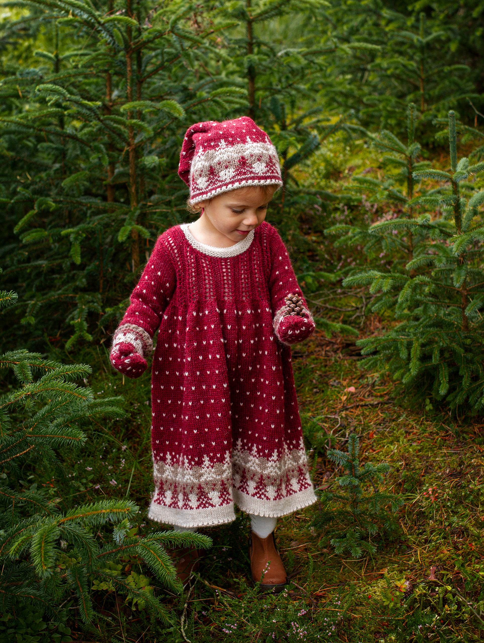 424K-01 PINEWOOD kjole