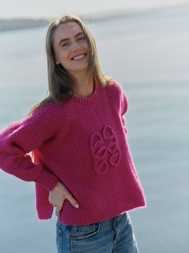 521EI-05a Rikke Crewneck