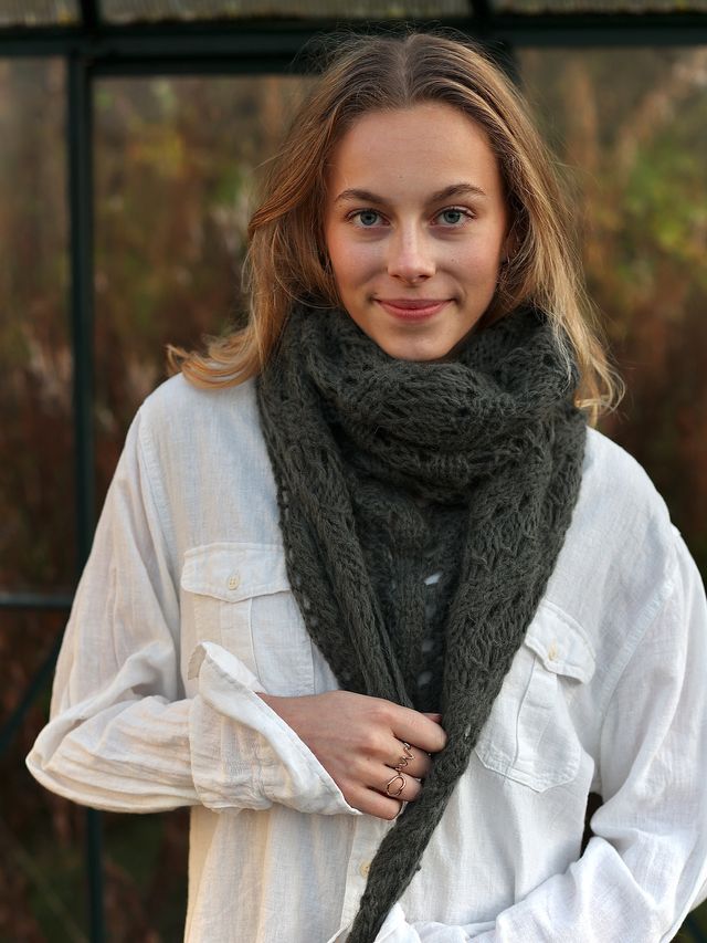 SAGA SJAL olivengrønn