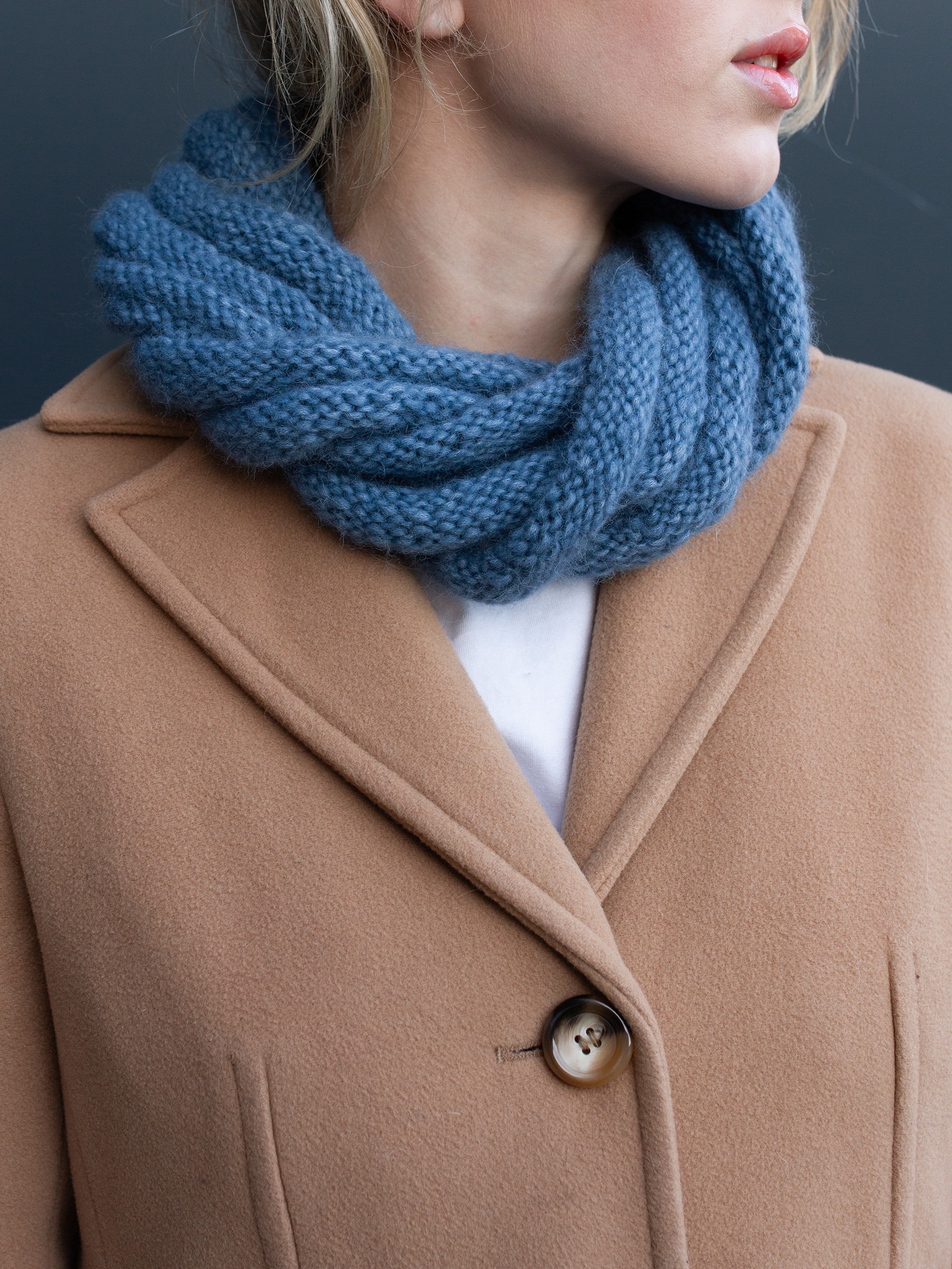 421M-01e SNOOR skjerf