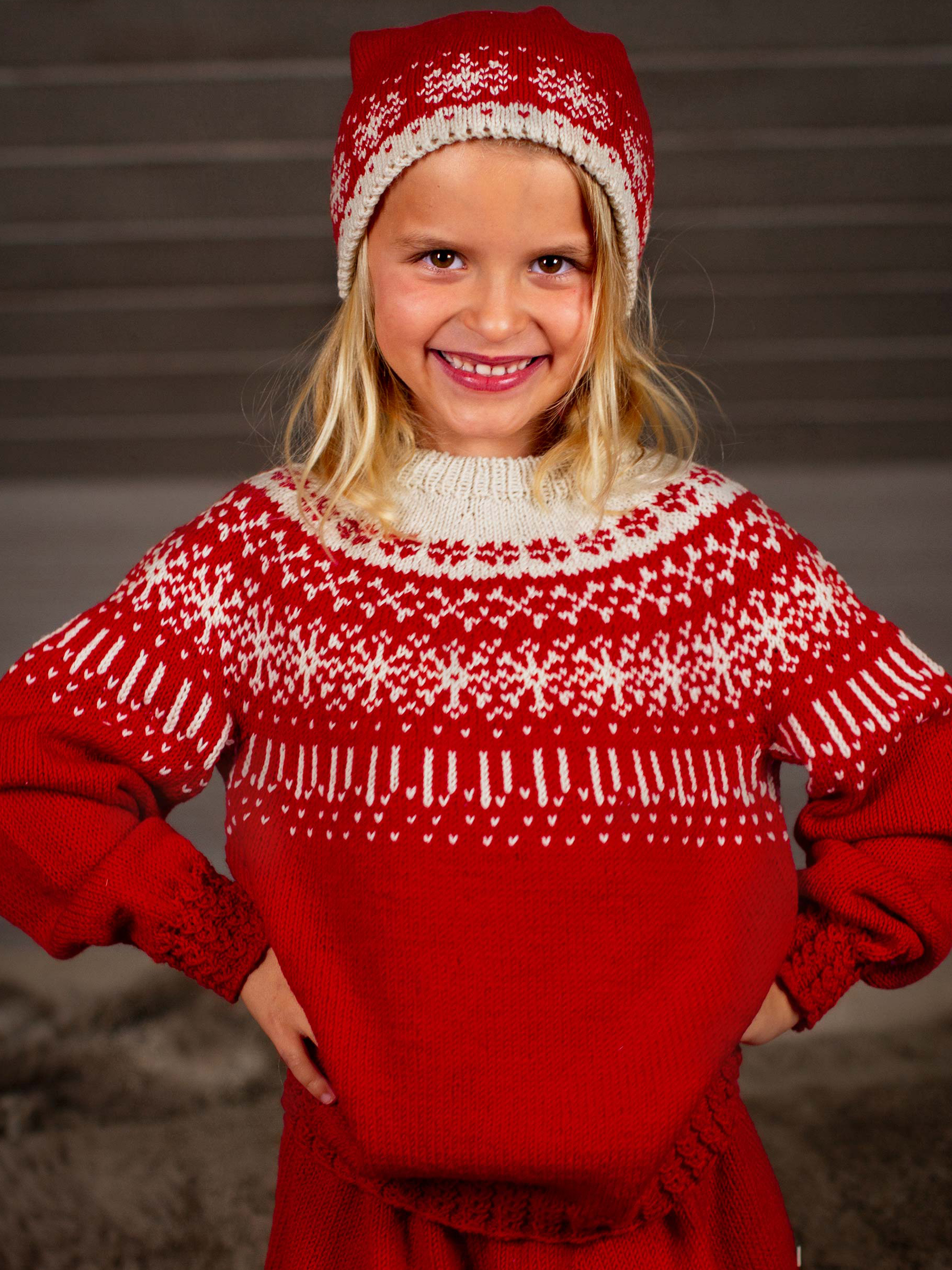 STJERNESKUDD genser barn rød-kitt