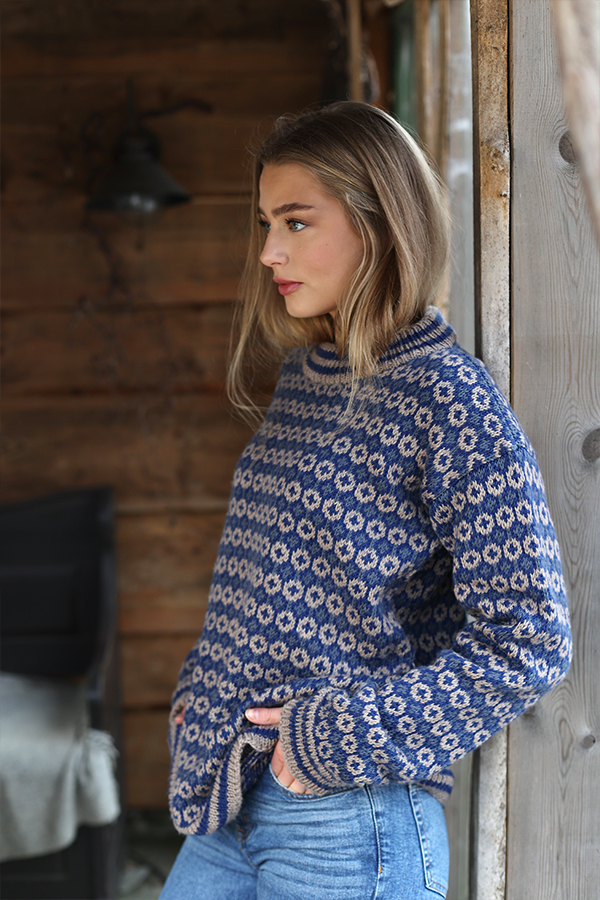 SVALASTOG dame blå beige M/ skinnlapp