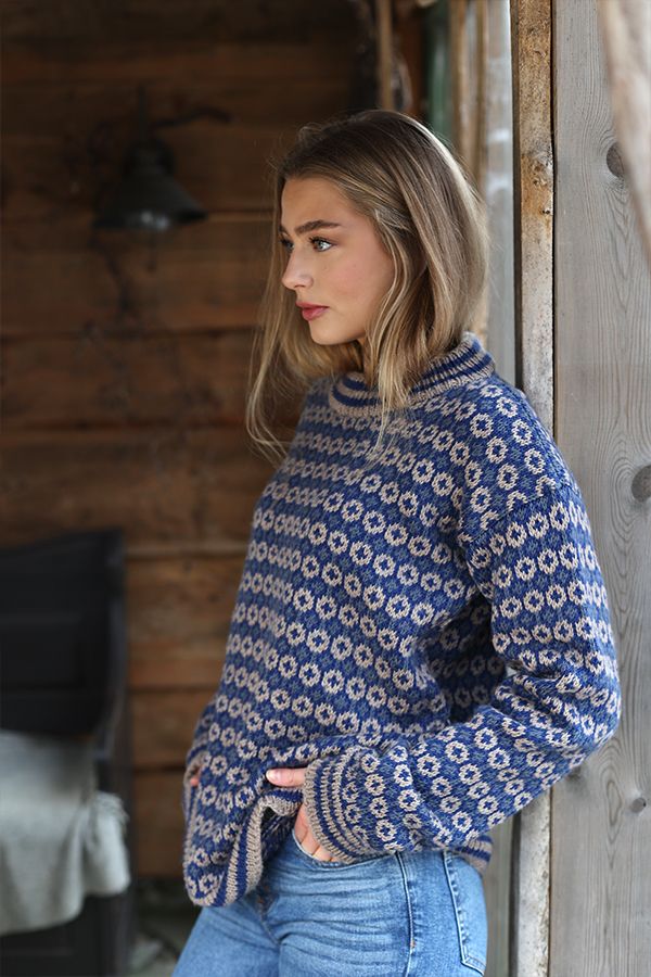 SVALASTOG dame blå beige M/ skinnlapp