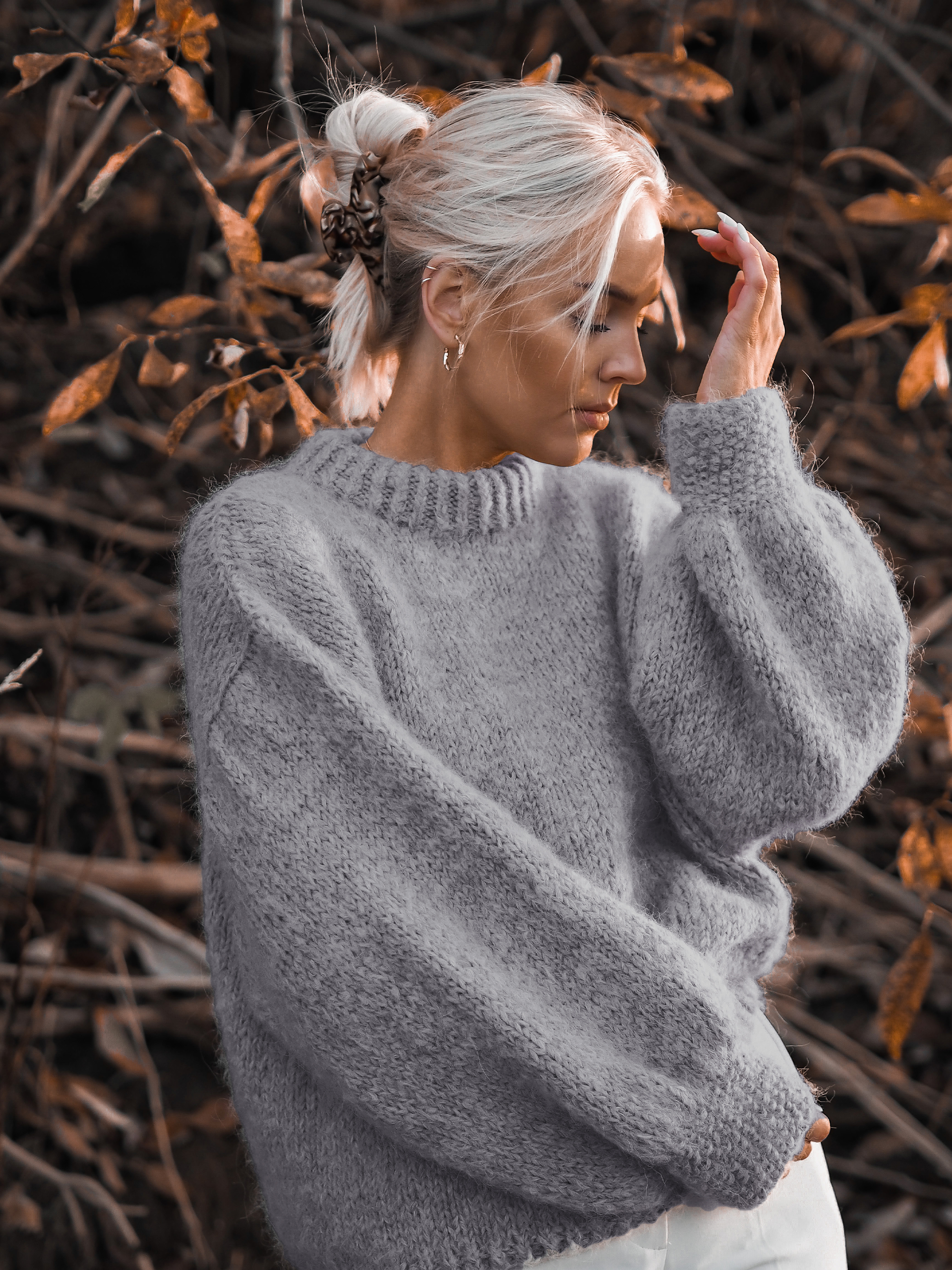 THE BASIC genser grå