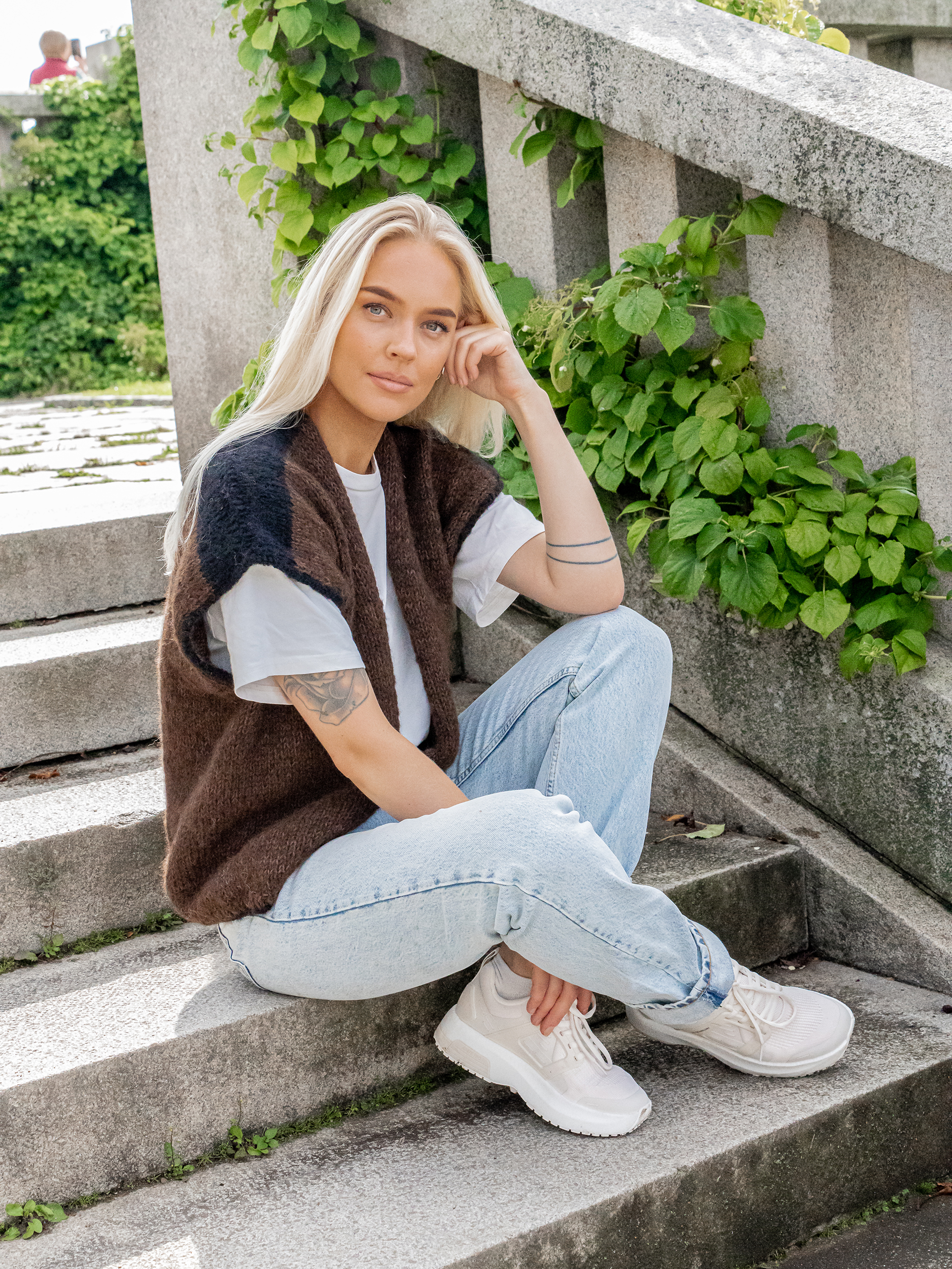 TRUE TONES vest brun