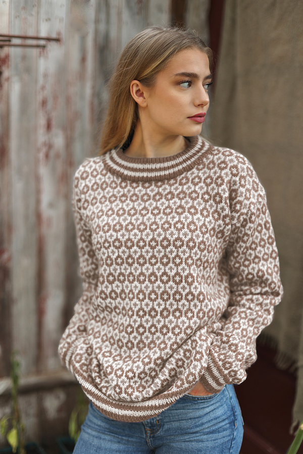 SVALASTOG dame varm beige M/ skinnlapp