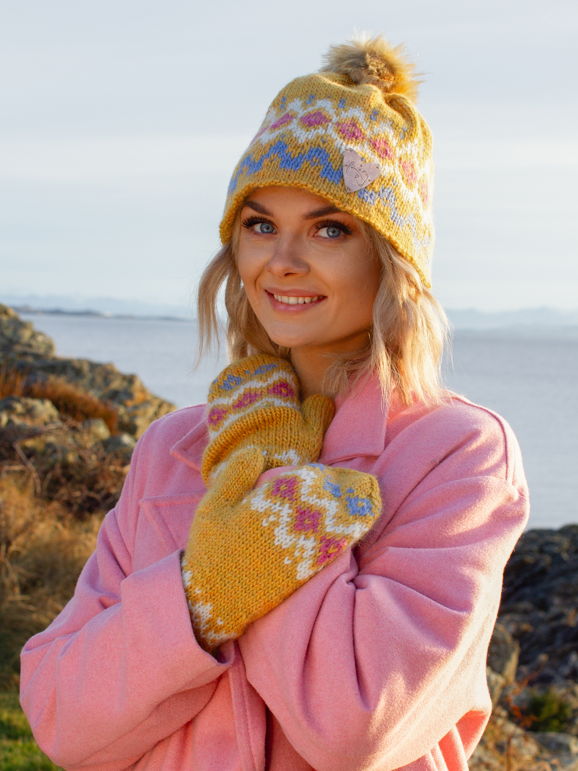 422K-06a VINUR lue og votter