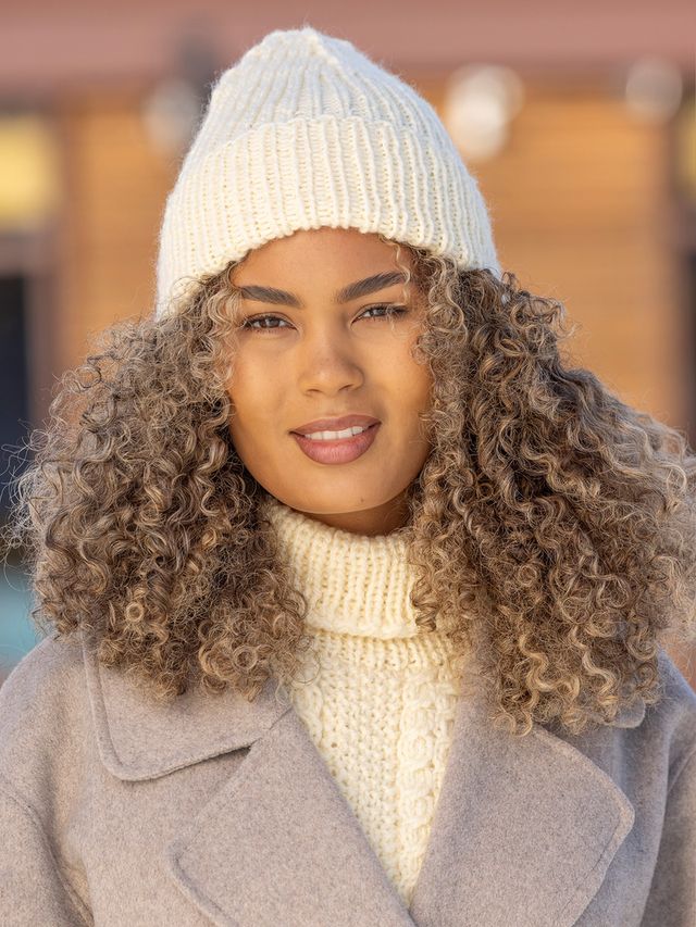 0003-6b Arven hals og lue