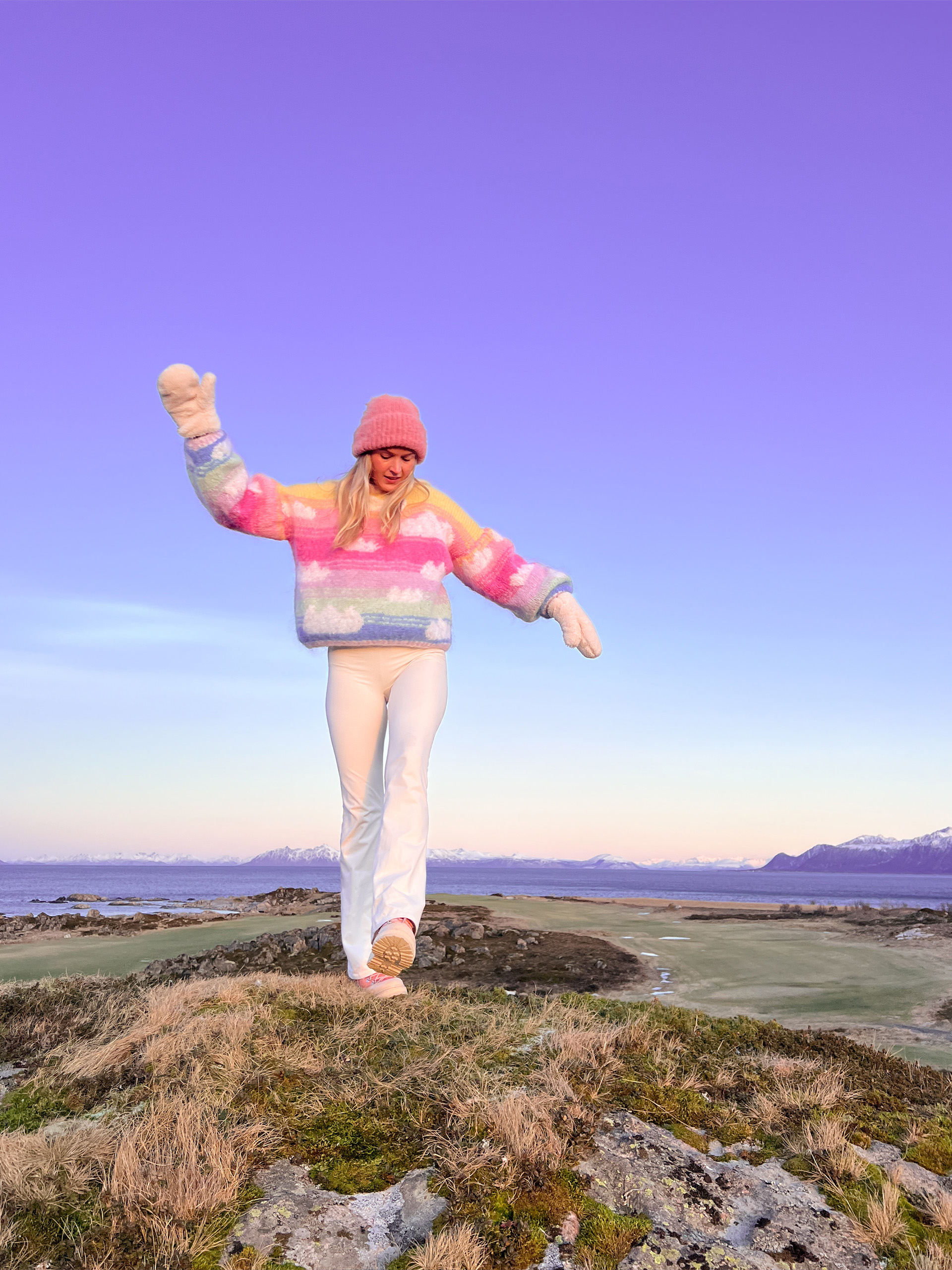 IR 01-02a Skyhigh genser (Soft)