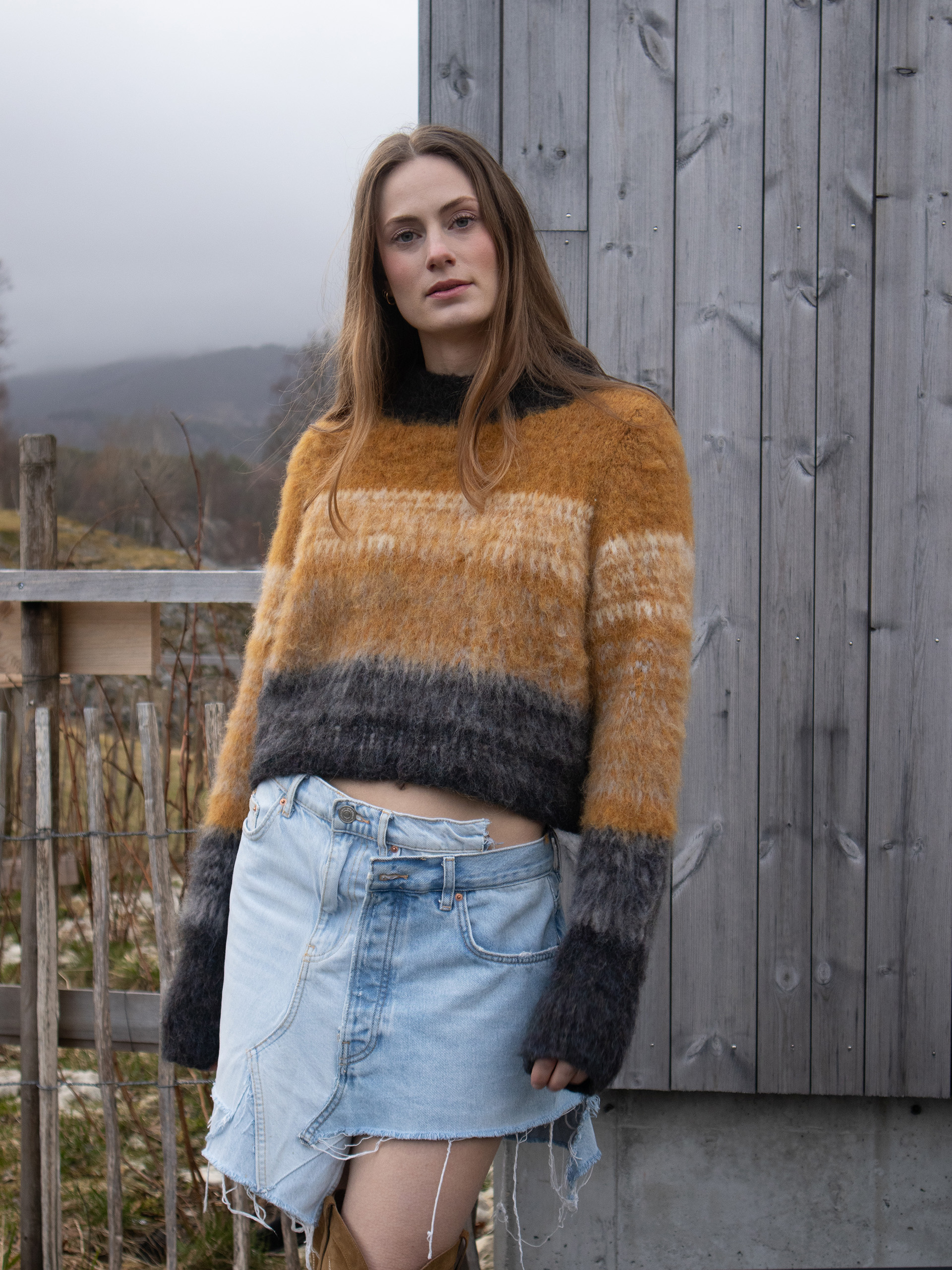 01-15a Bursti genser