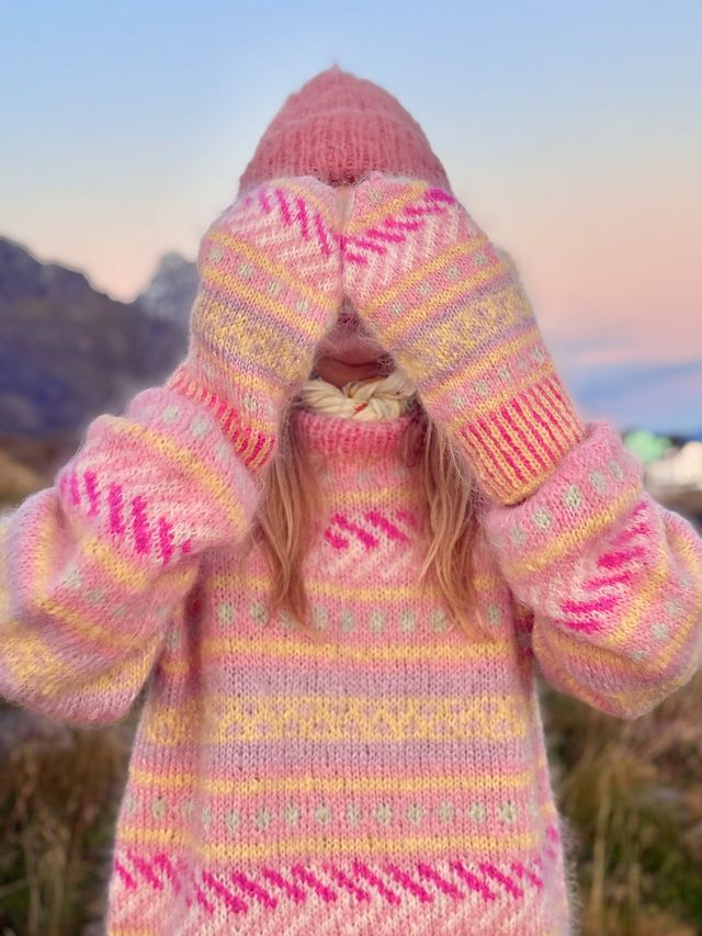 IR 02-14a Hanami votter (Påfugl in Paris)