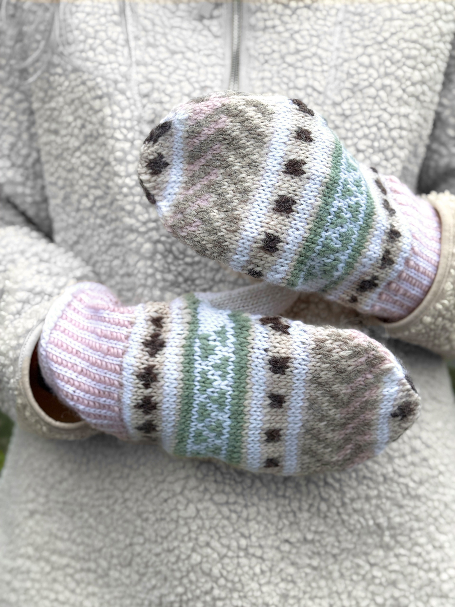 IR 02-16a Hanami votter (Older)