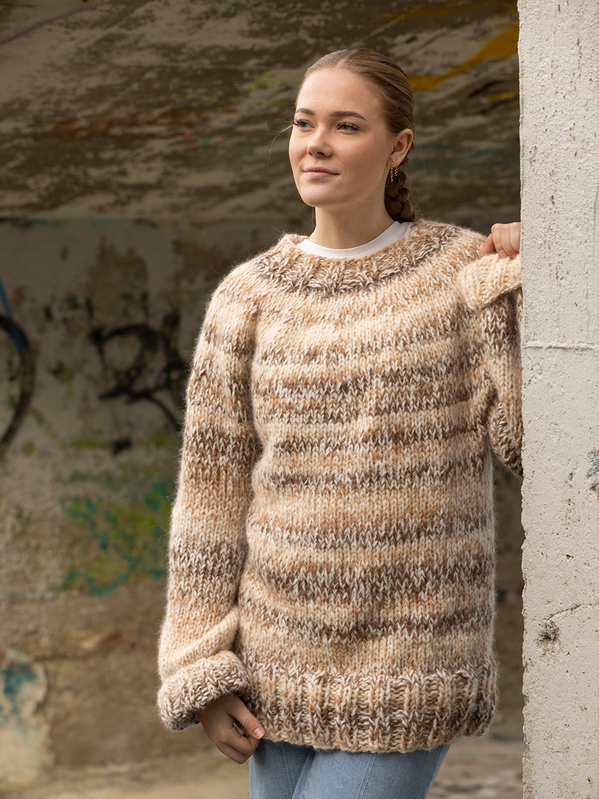 2337-17a Broke genser