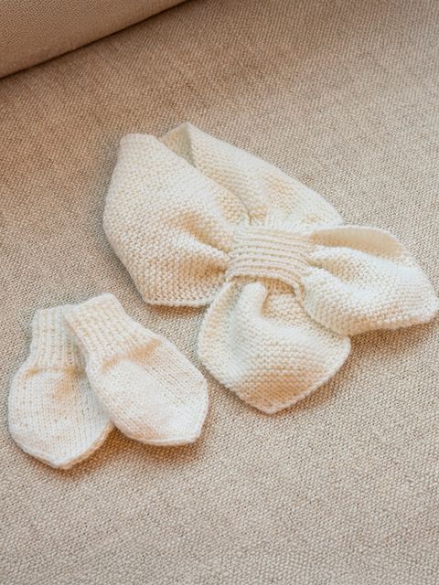 2506-10 Ulli votter og skjerf