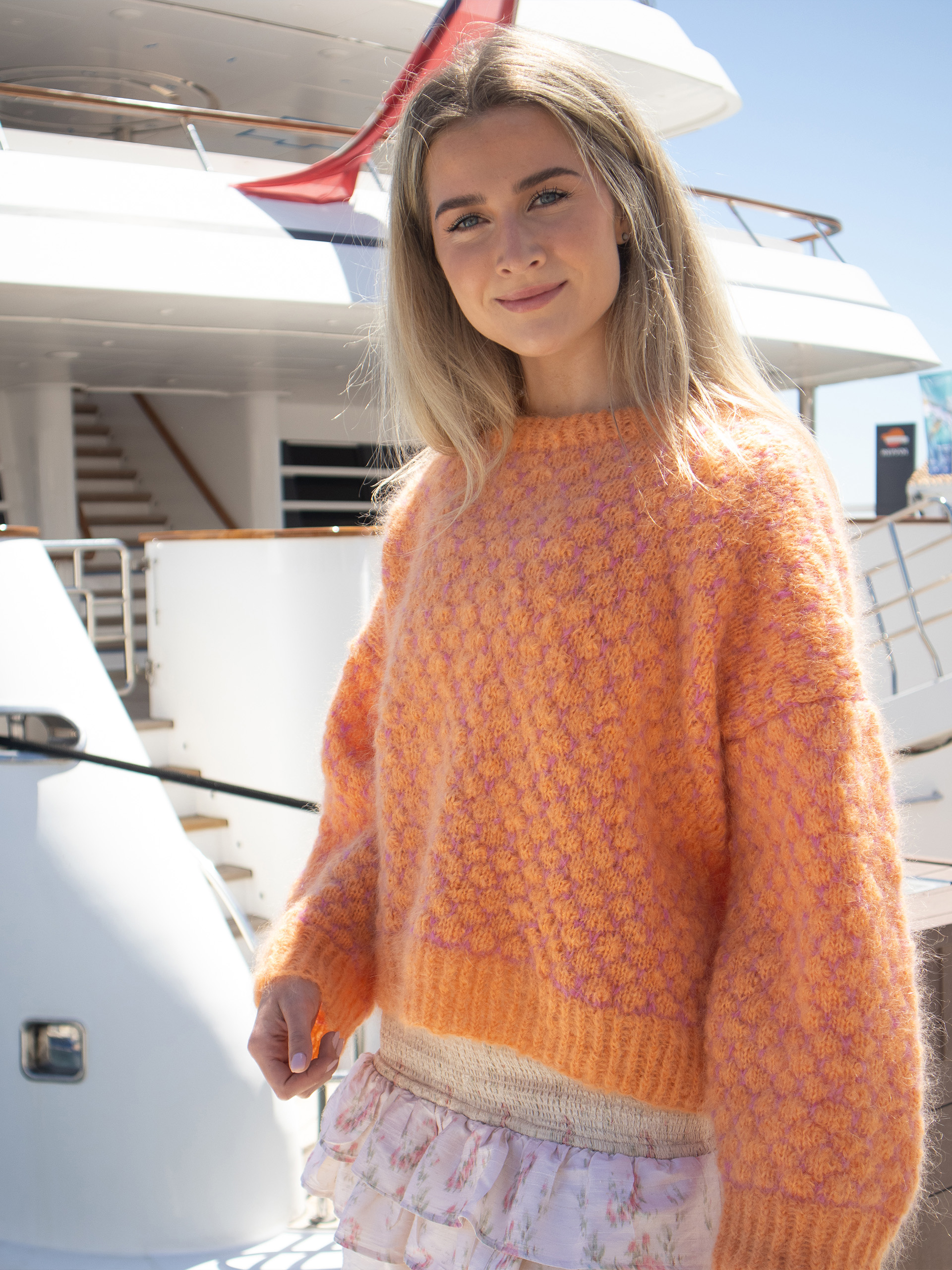 320-12 Bumble genser