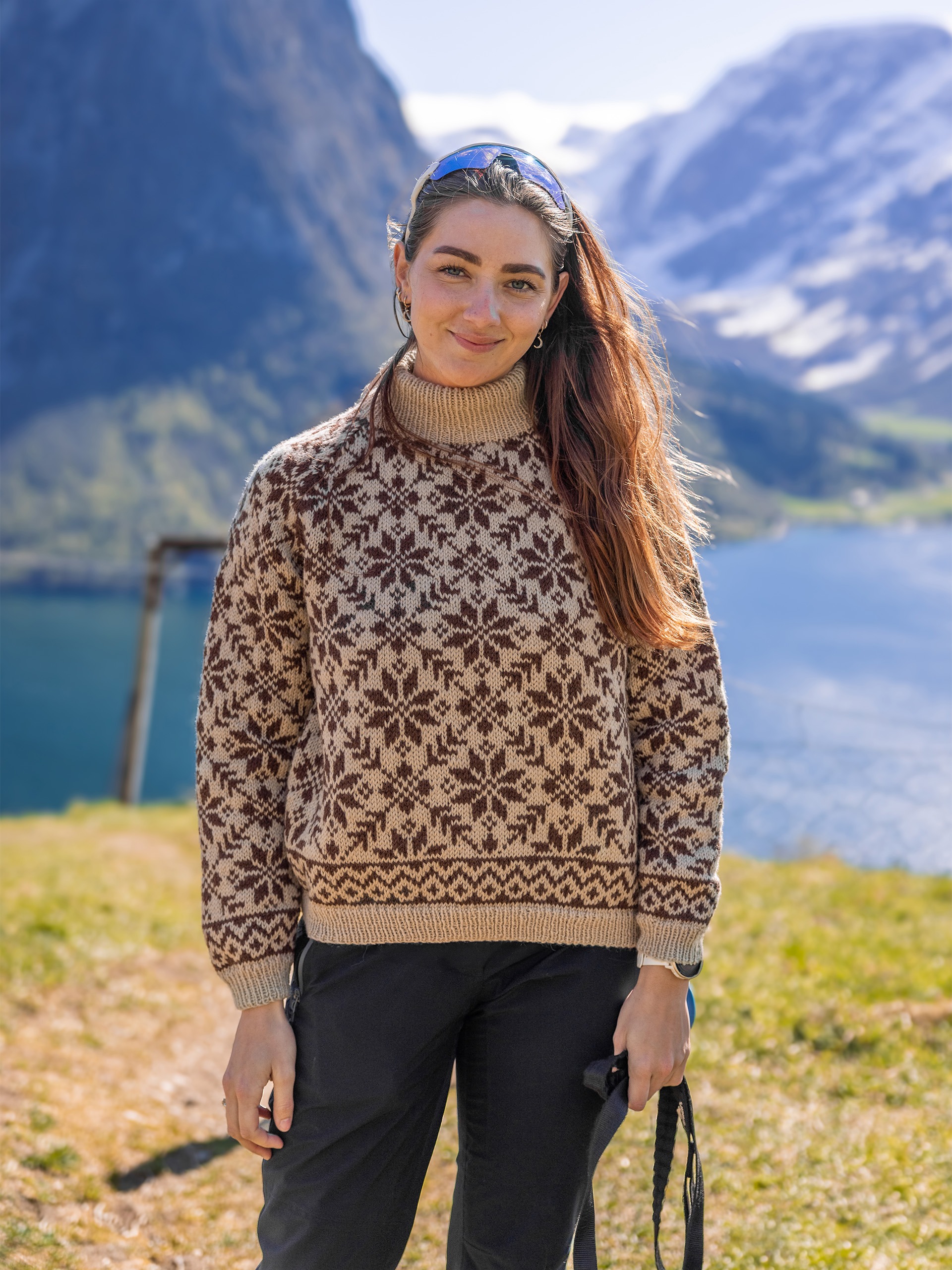 489-11b Carly genser