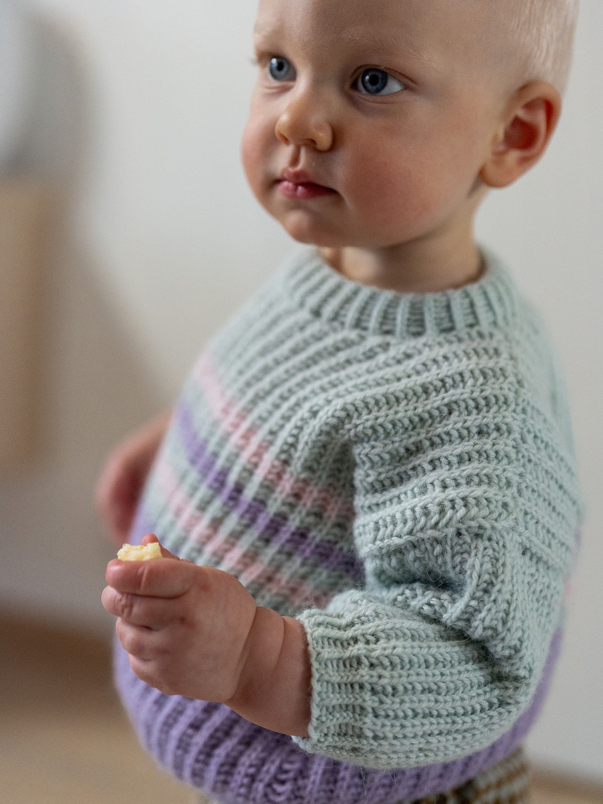 621V-05a TILO sweater