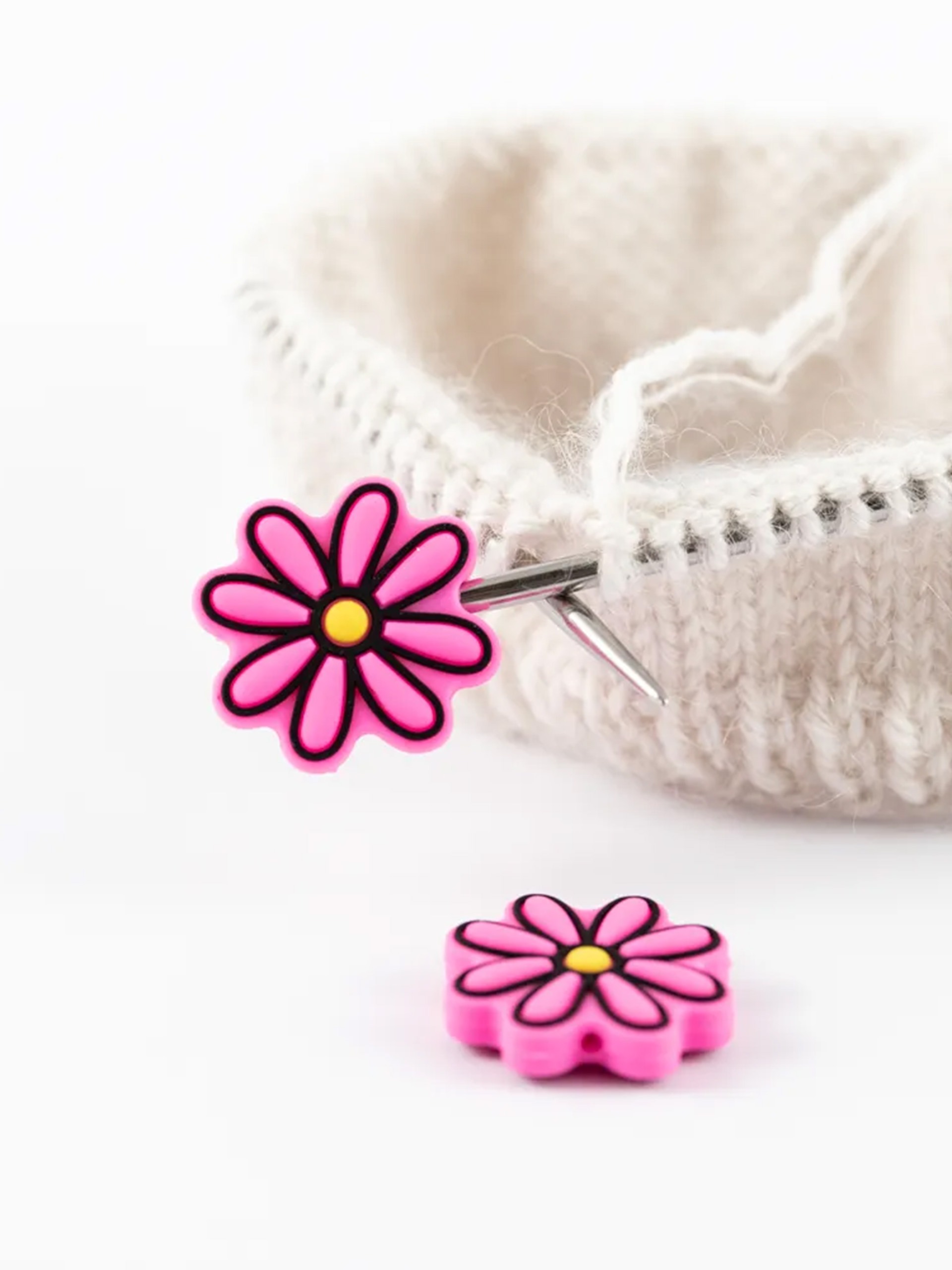 Maskestopper - mørk rosa blomst