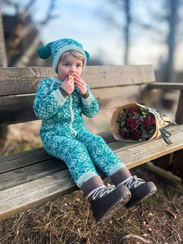 621MS-11b Selbu heldress og lue