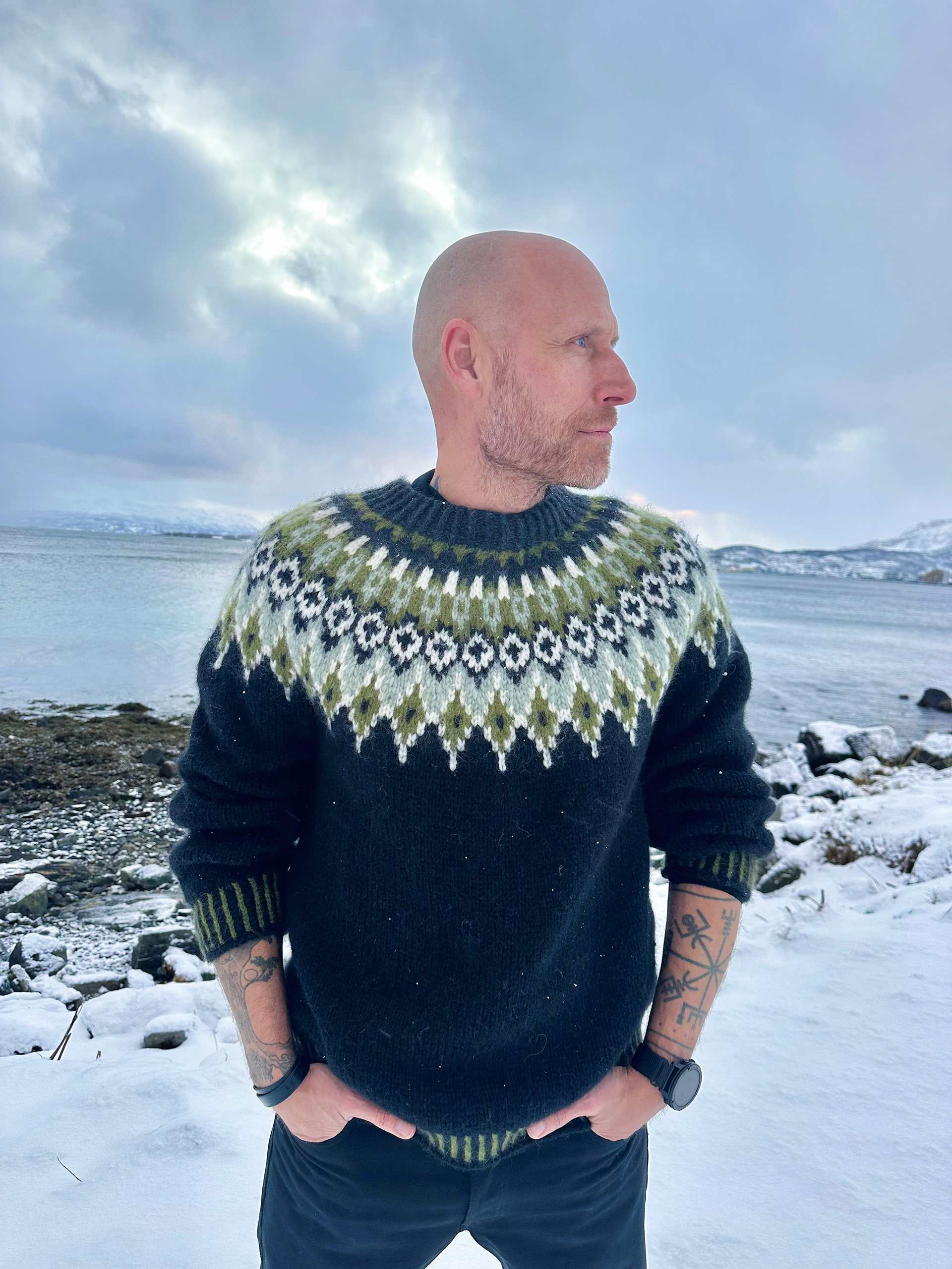 521E-11 Myrkutimi genser herre